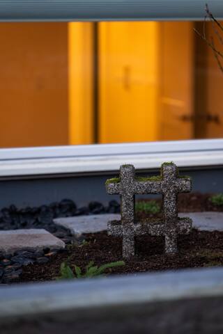 Luxe King Suite+Steps 2 Lake Union+Chef’s Kitchen gallery image 5