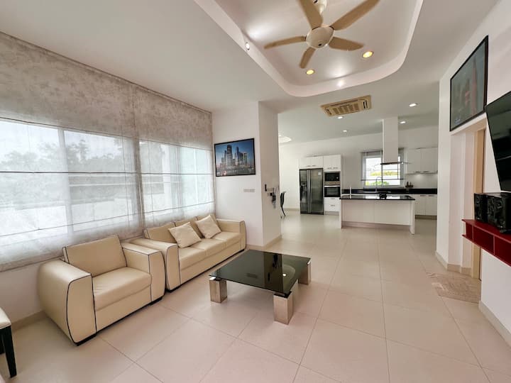 Baan Chalong Residence (5br) - Phuket