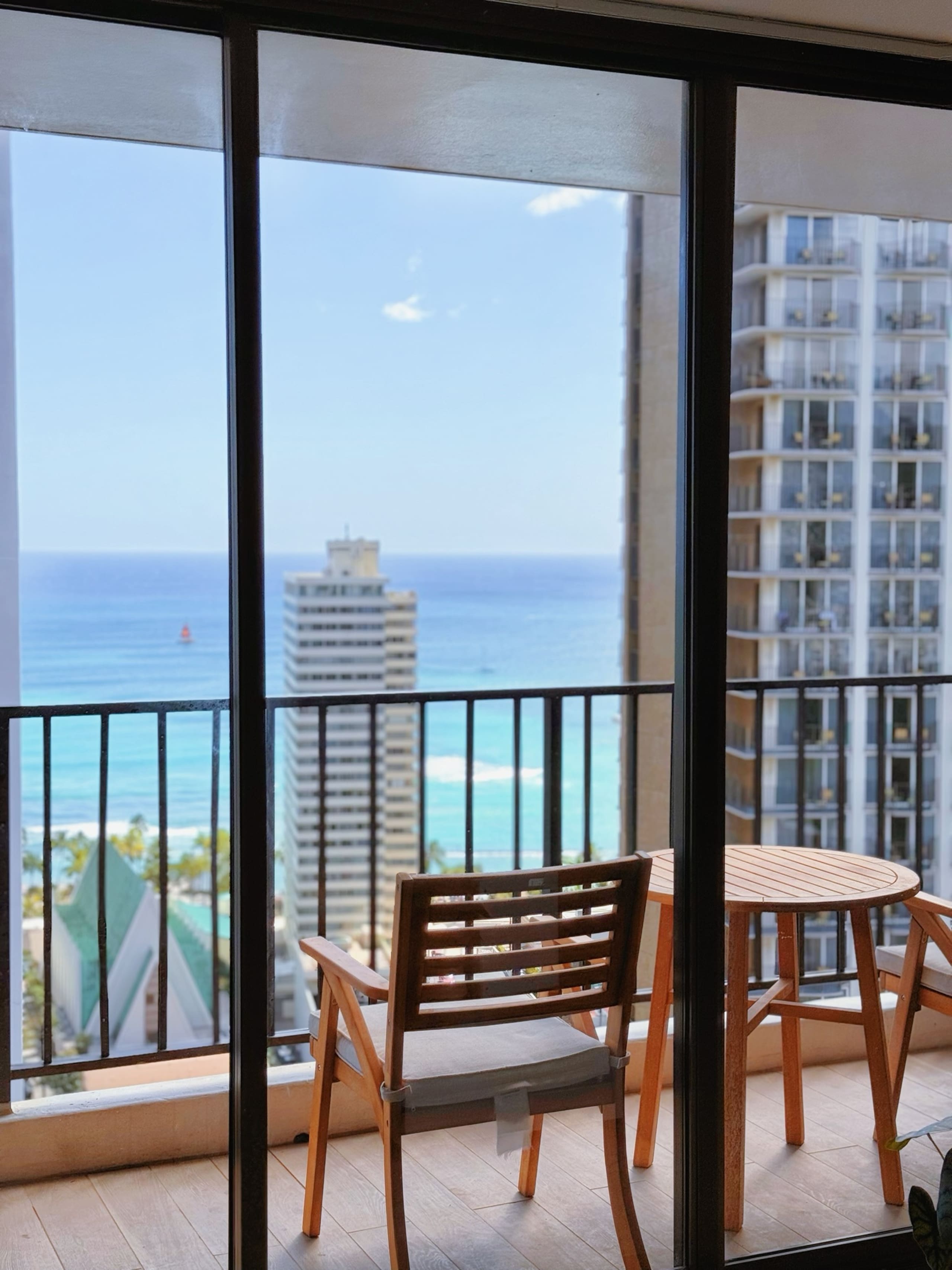 30FL-Upscale Chic Ocean View 1BR w/Free Parking! - Image 8