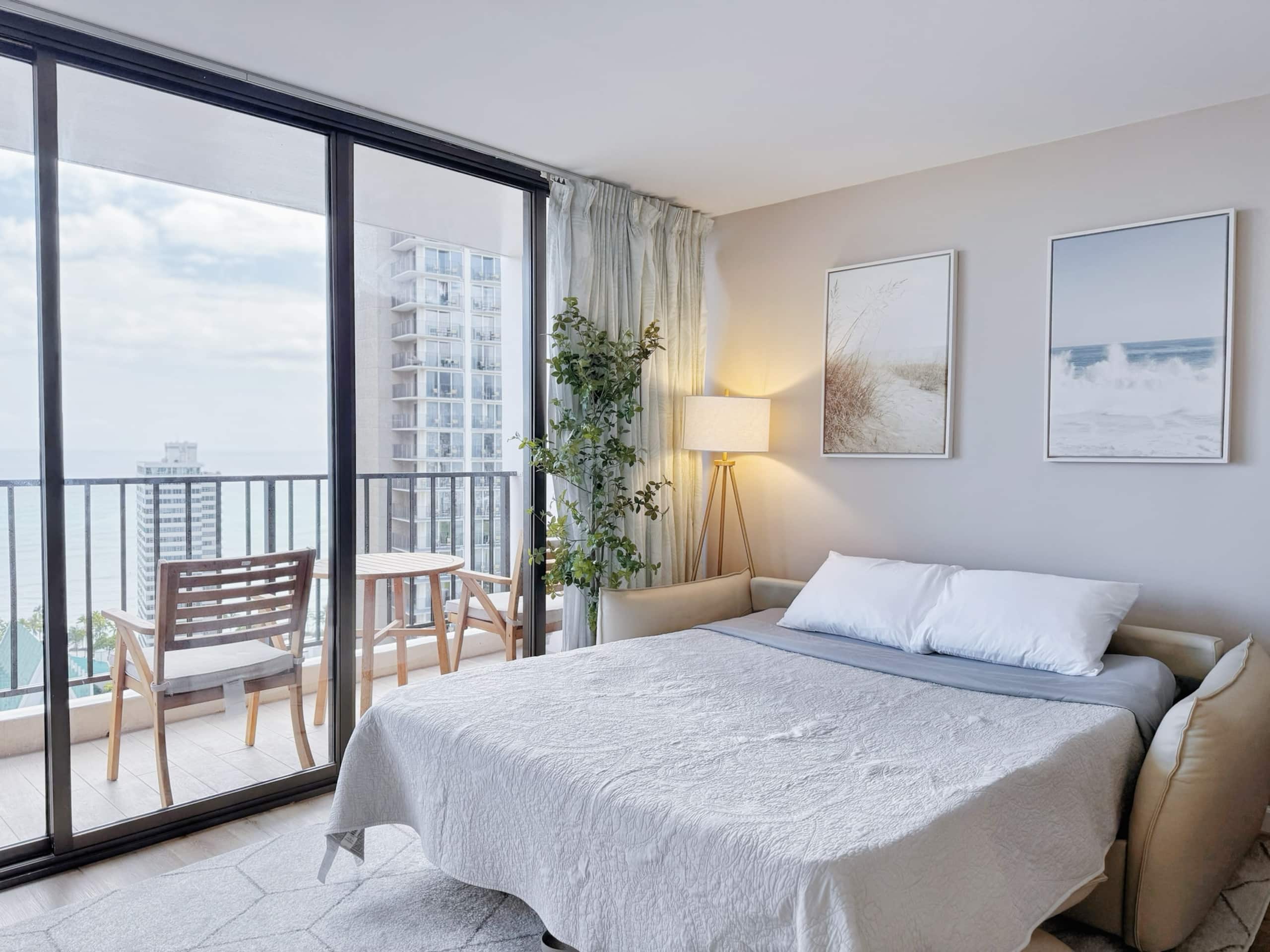 30FL-Upscale Chic Ocean View 1BR w/Free Parking! - Image 14