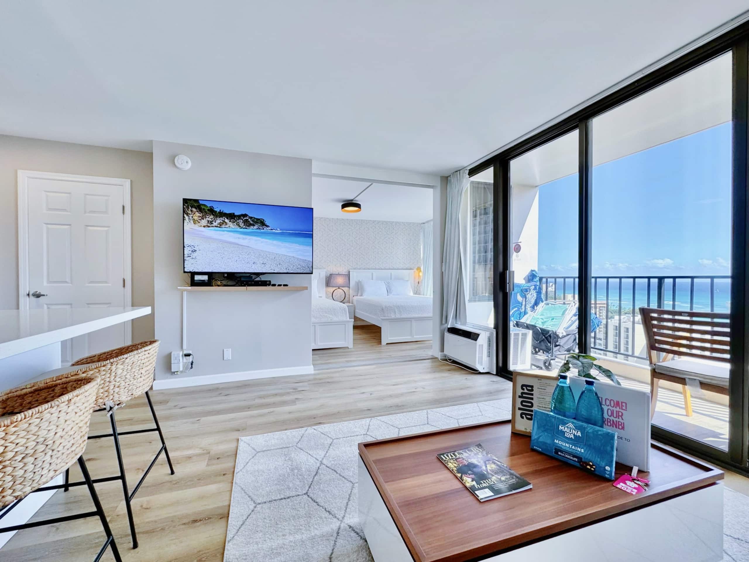 30FL-Upscale Chic Ocean View 1BR w/Free Parking! - Image 12