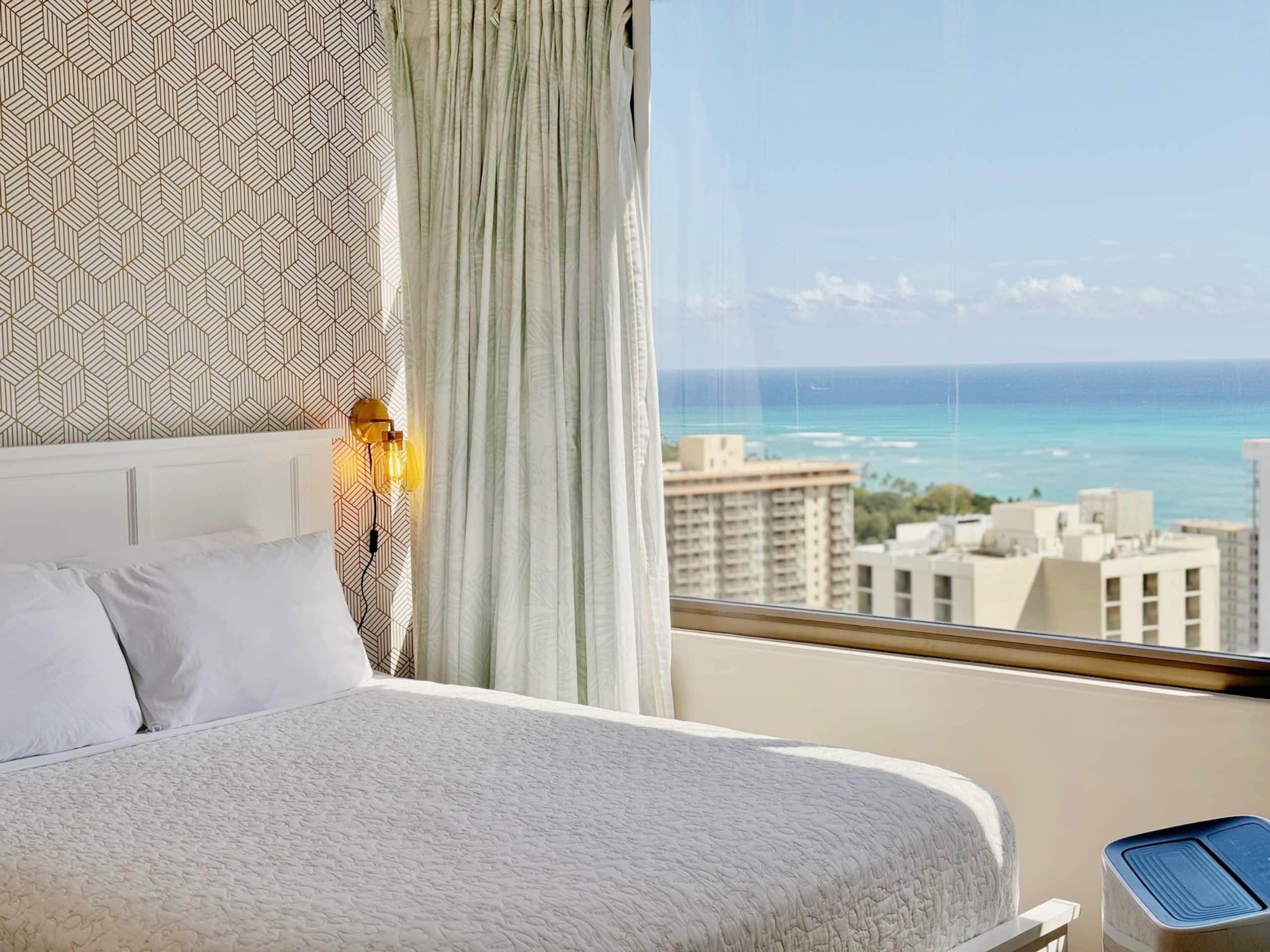 30FL-Upscale Chic Ocean View 1BR w/Free Parking! - Image 26