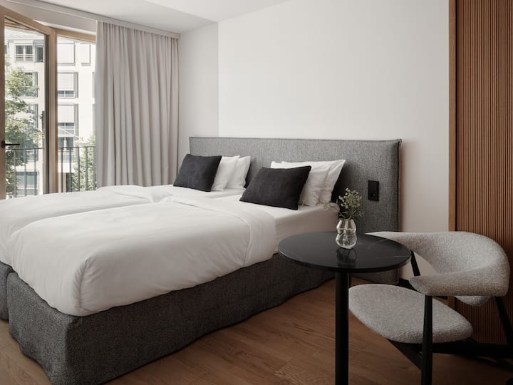 Bright Spacious Double/twin Room, Old Town Munich - München