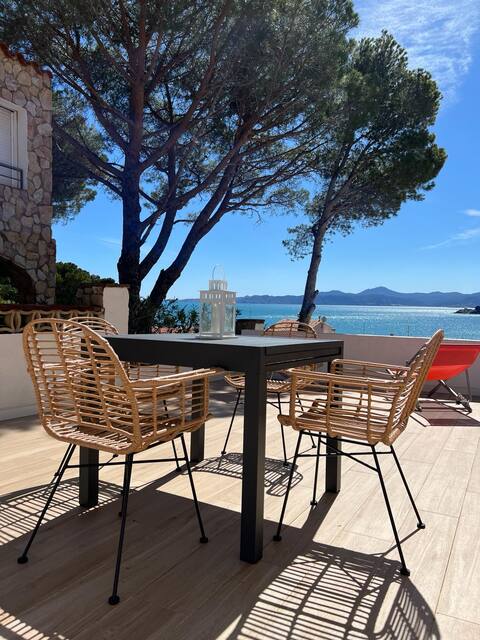 100 m from the sea, 2 terraces, unique beautiful view