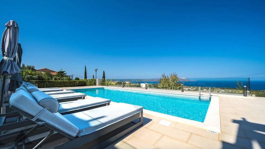 Spacious Villa w/ Eco Pool, Pickleball & Sea Views gallery image 2