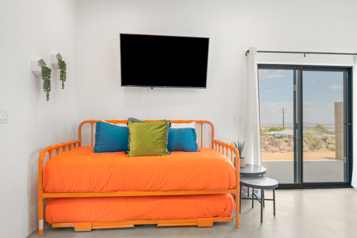 Successful Airbnb property: Adobe Muse | Tiny Home w/ Pool & Spa Stargazing in Joshua Tree