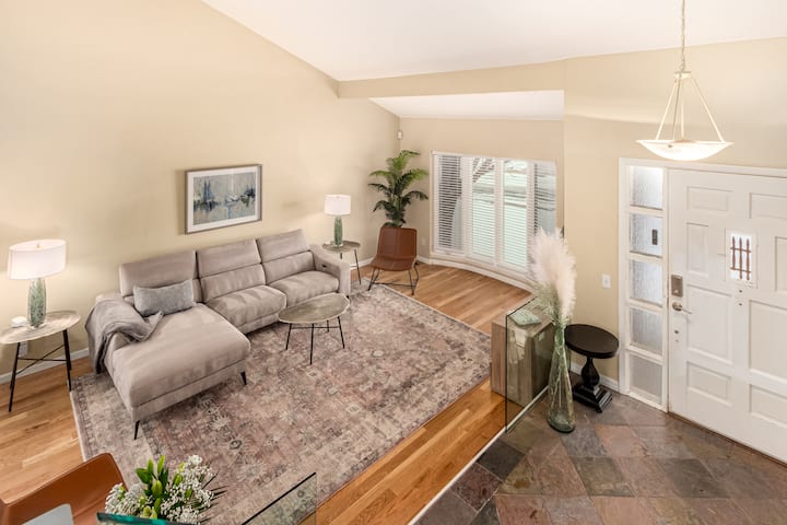 Willow Creek Parkside Escape! - Highlands Ranch