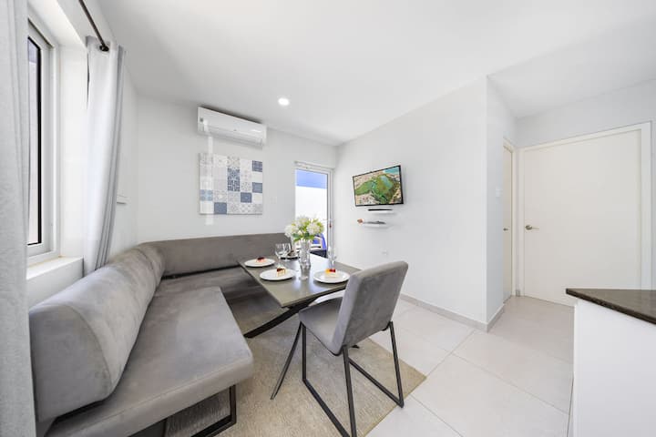 Amazing 2br Suite|pool|patio|bbq|5 Min->palm Beach - Aruba