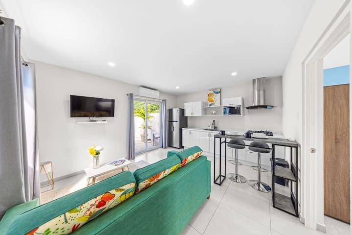 Amazing Apartment W/pool & Patio ~ Close 2 Beach! - Aruba