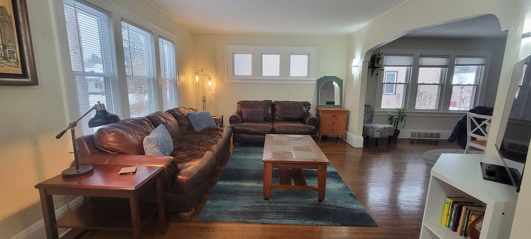 Spacious 3BR/2BA house near Theo Wirth