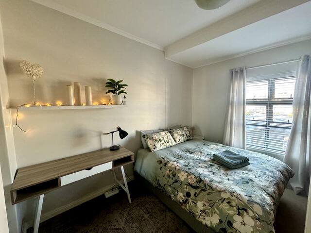 Luxurious 2 bedroom Apartment gallery image 4