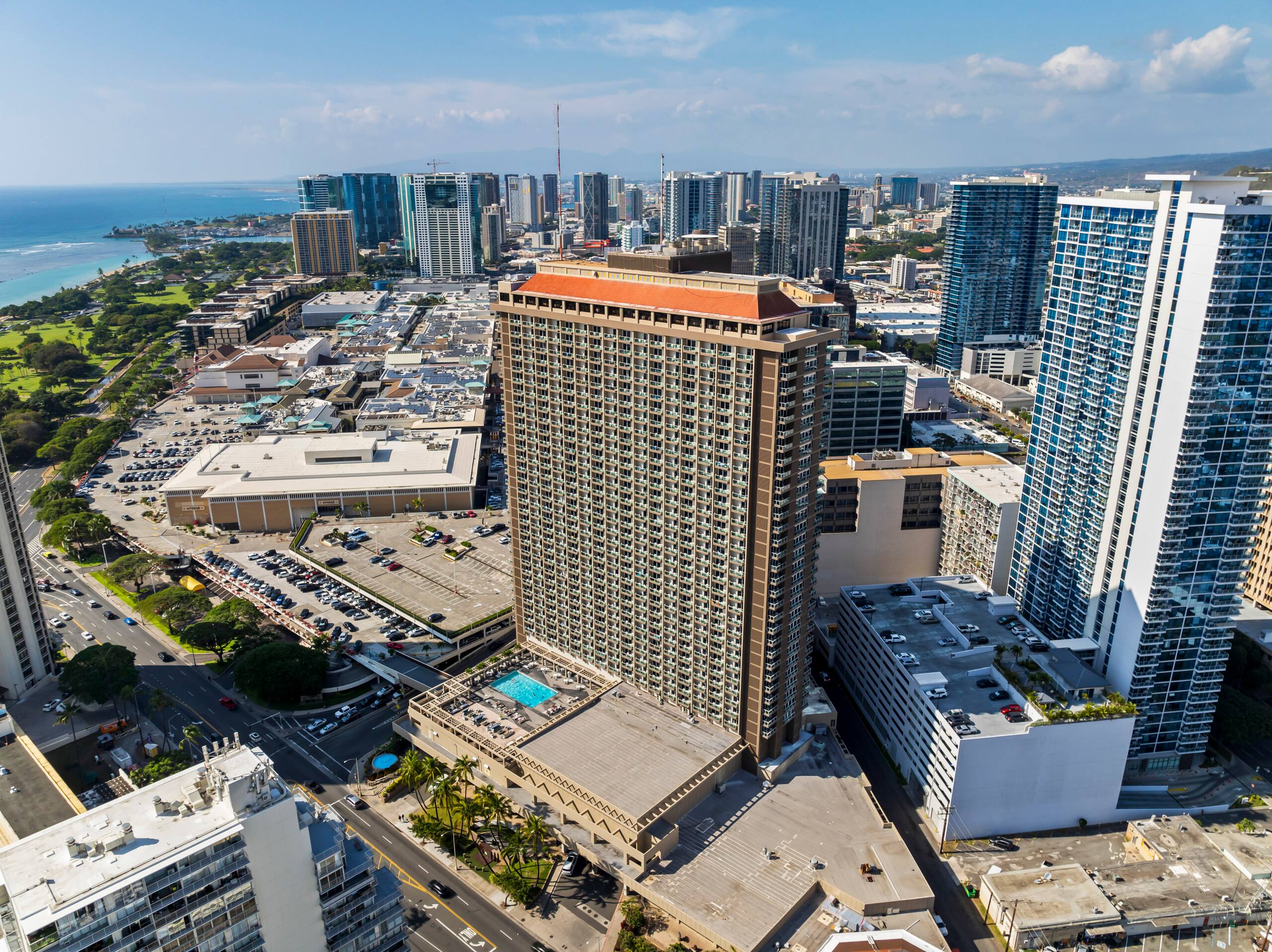Condo in Honolulu · ★4.77 · 1 bedroom · 2 beds · 1 private bath - Image 29