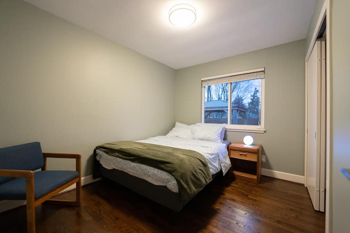 يرجى ملاحظة أن ترتيبات الفراش قد تختلف عن الصور بسبب عملية تدوير الغسيل لدينا، مما يضمن مستوى عالٍ من النظافة لجميع الضيوف.