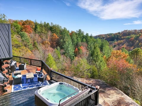 Epic views~Privacy~HOT TUB~5 bedrooms~Pool Table