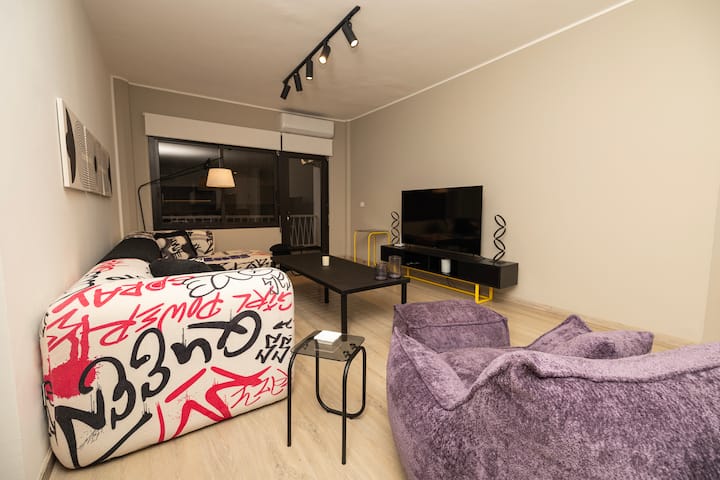 Stylish 2-br In Prime Gemmayze - Beirut