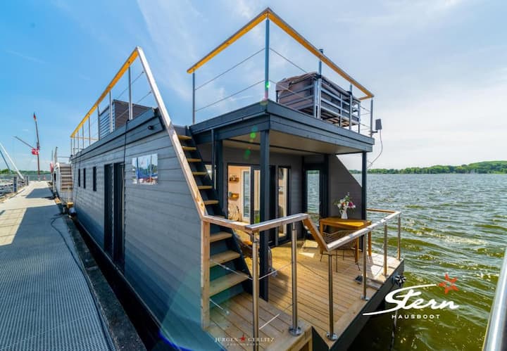 Houseboat Moments of Happiness Schleswig