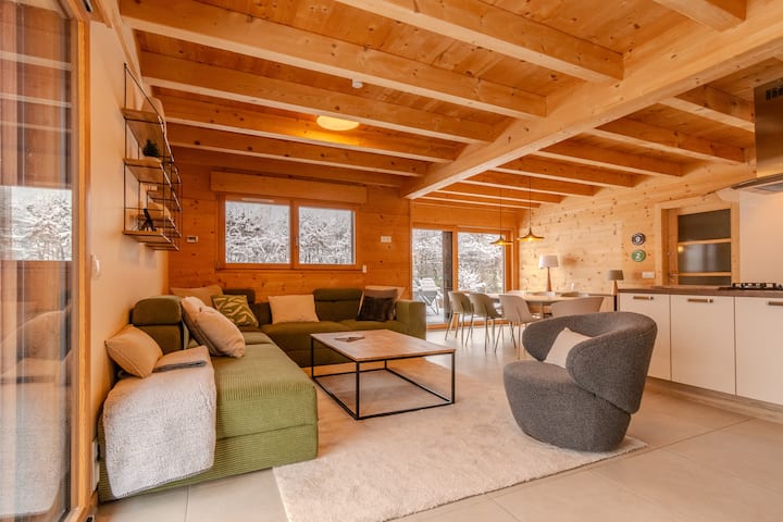 Chalet Familial Spacieux Et Moderne, Avec Jardin - Samoëns