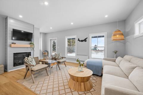 Top performing Airbnb: The Summer Cottage - stunning, perfect location! in Malpeque Bay