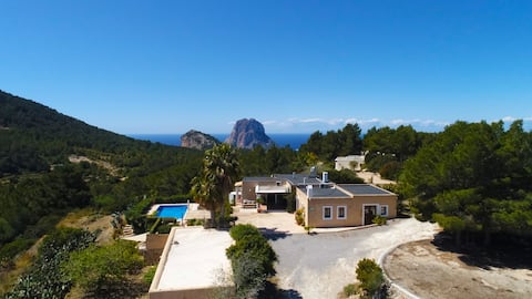 New! Villa Sa Paissa Sea Views