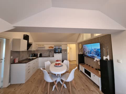 Top floor 3-room apartment in Melk! Close to the center