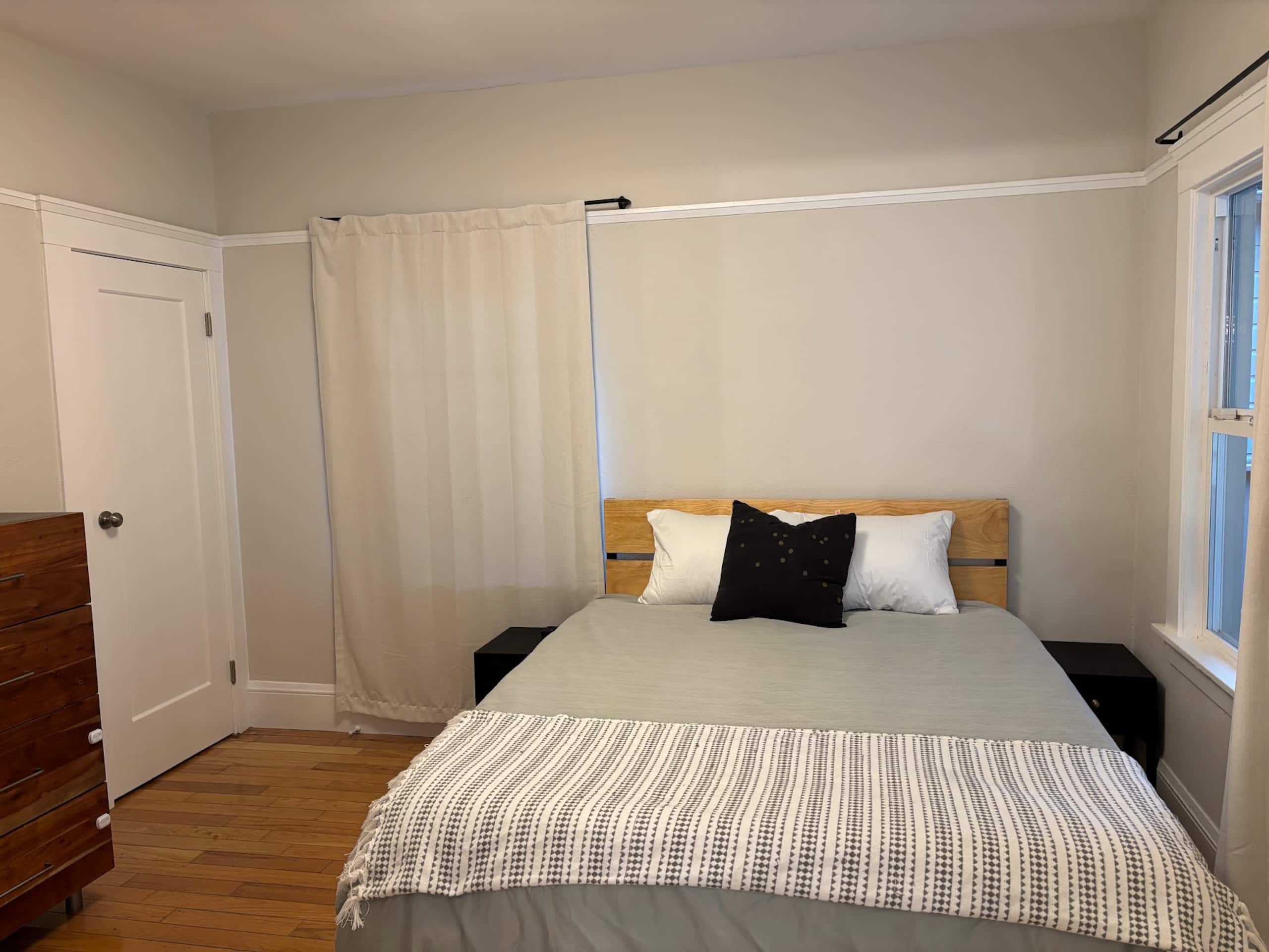 Charming 2BR Between Rockridge & Temescal - Photo 2