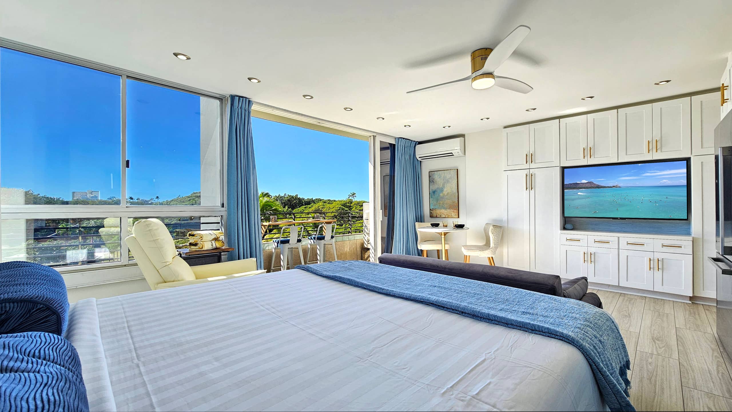 WG 512 Diamond Head Ocean-View Waikiki Grand Hotel - Image 2