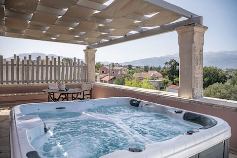 Villa Rouga, Vintage Charm Meets Modern Comfort