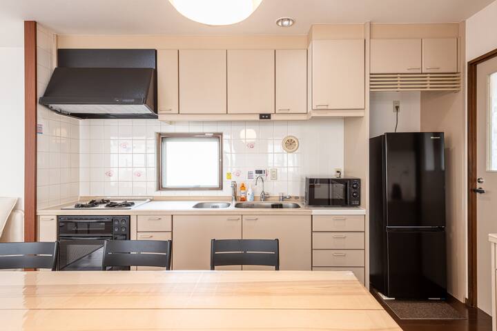 西新宿駅から徒歩２分の好立地/最大11人収容/新宿 gallery image 3