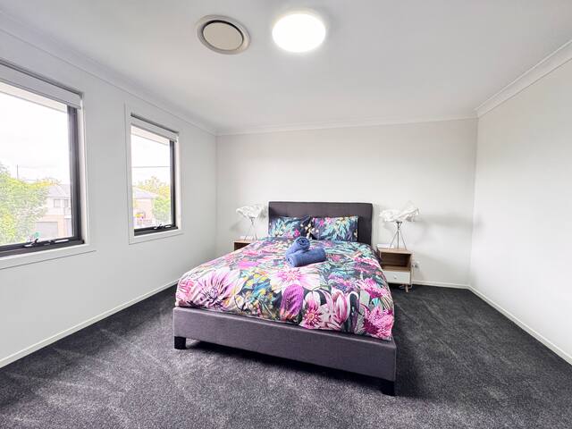 Blue Haven Retreat – Thornton Central 60 gallery image 4