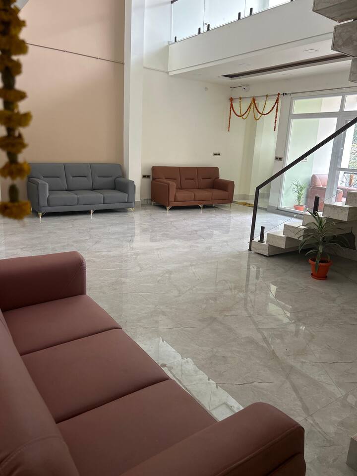 Deluxe Room - Hotel Green Crystal - Raipur