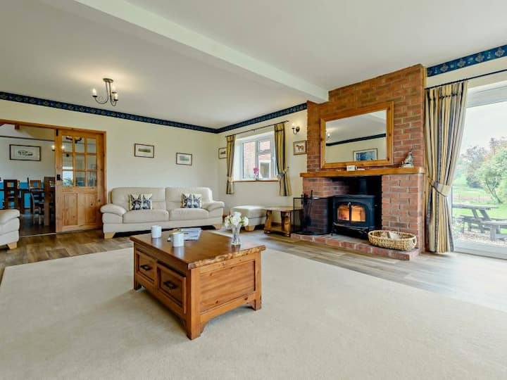Sleep 26, Spacious, Family Parties, Hens, Retreats - Herefordshire