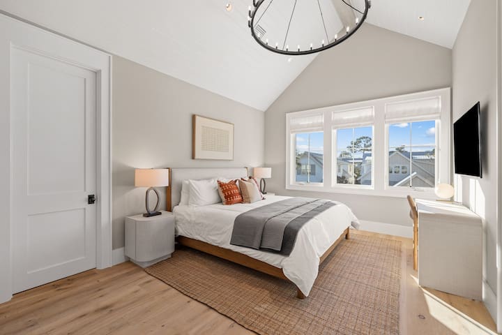 WaterColor w Private Pool, LSV & 4 Bikes! NEW!