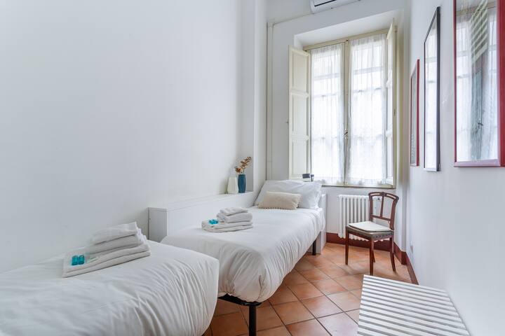 Iflat | Comfortable & Spacious Dolce Vita Retreat gallery image 3