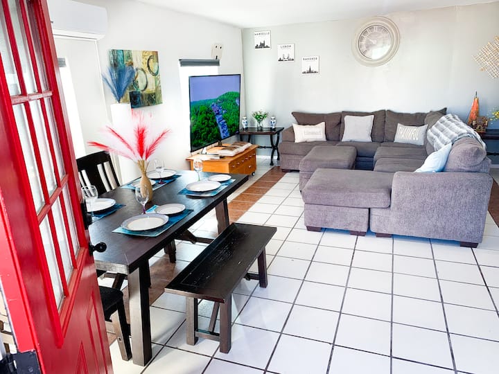 Craven Cottage At Hillside - 1br 1ba House - El Paso, TX