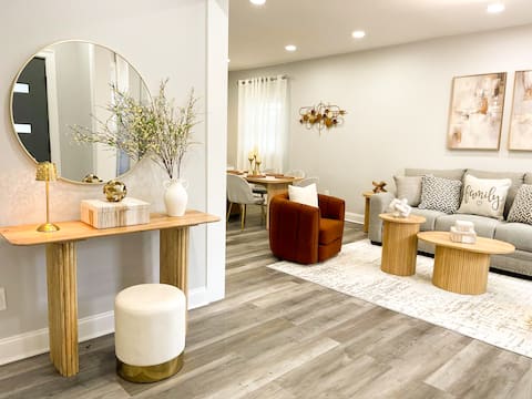 NEW! Spacious Gem in Utica W / Netflix & Fast WiFi