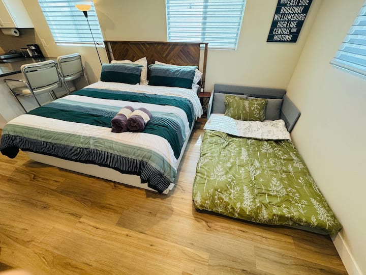 C. New King Studio . Downtown . Walkable. Bus Line - Alhambra, CA