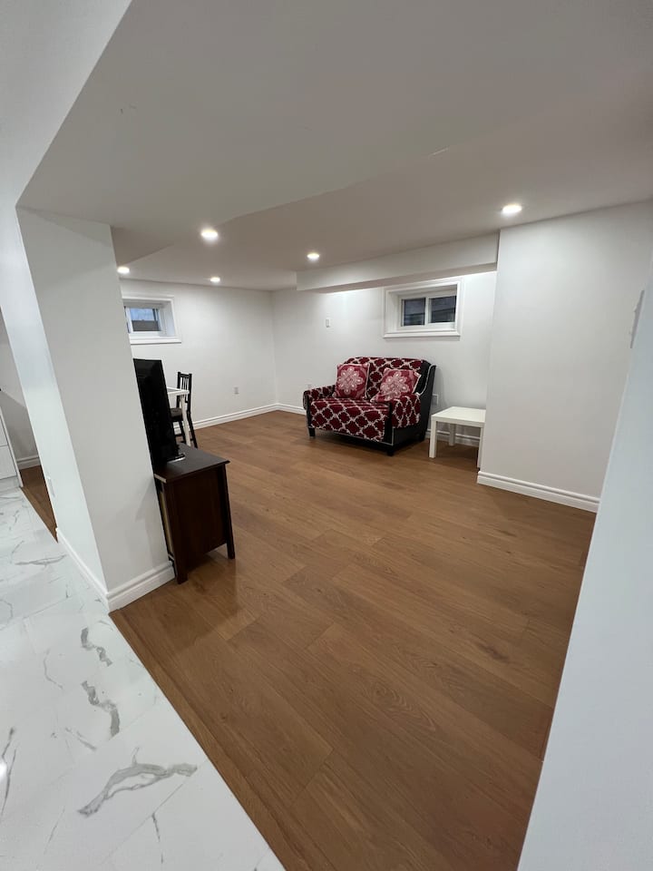 3bd 2wash Home - Newly Reno - Oshawa