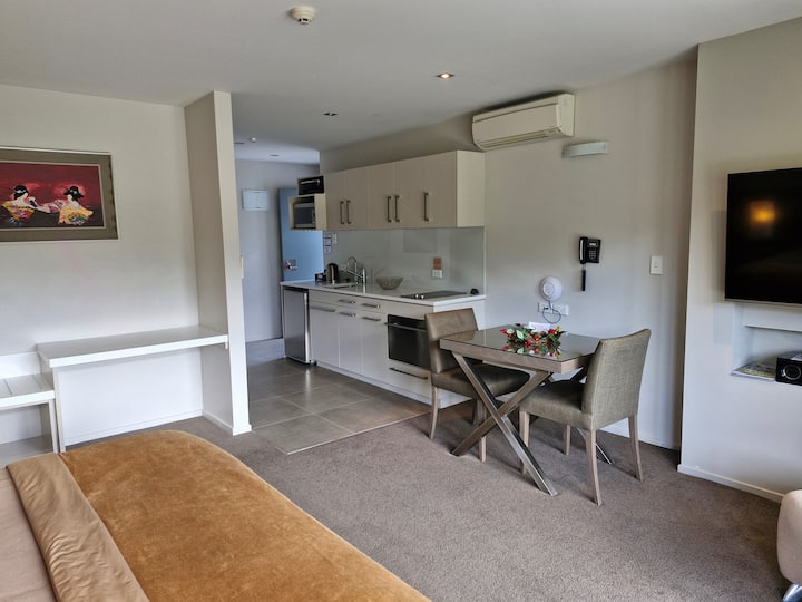 Deluxe Studio With Stunning Views - Hanmer Springs