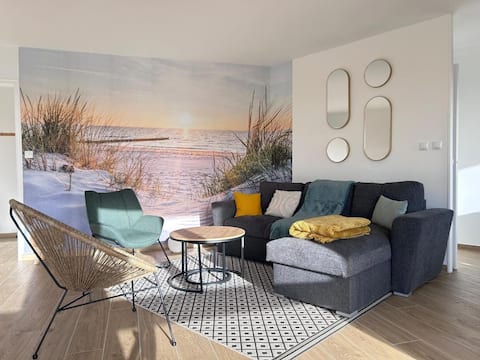 Popular Airbnb listing: Spacious luxury apartment Calais Beach in Calais