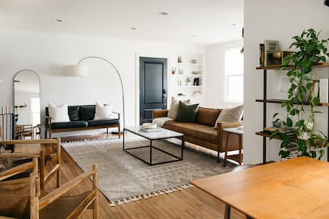 Top performing Airbnb: HOME | Cozy, quiet, walkable, central, San Marco. in Southside