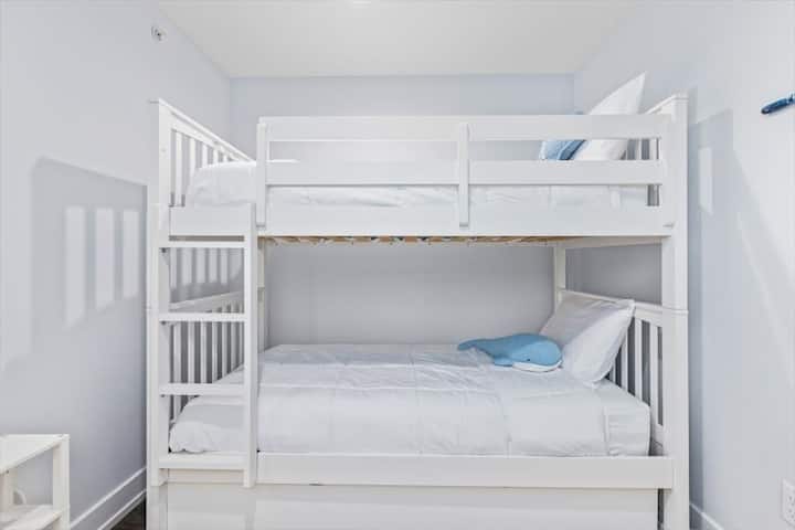 Bunkbed with two single beds, as well as a trundle single bed. Can sleep 3 people.
