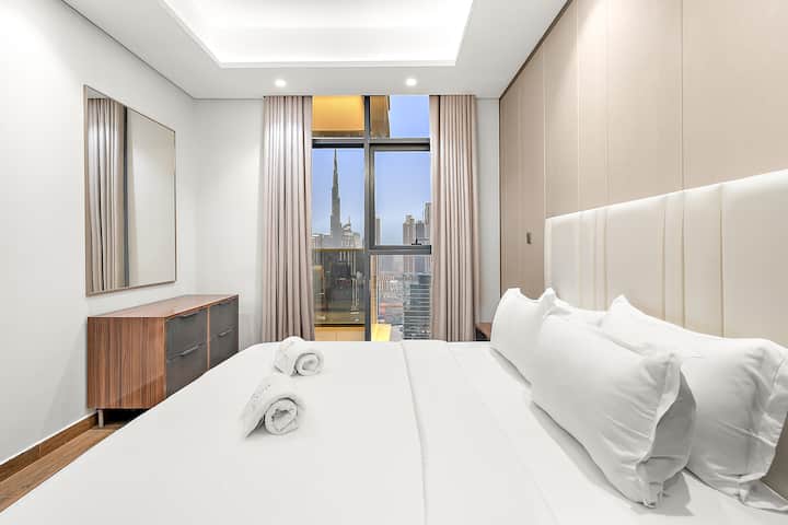 Master Bedroom: Mandhari ya kupendeza na mapambo ya kifahari kwa ajili ya mapumziko ya kupumzika katikati ya Dubai!
