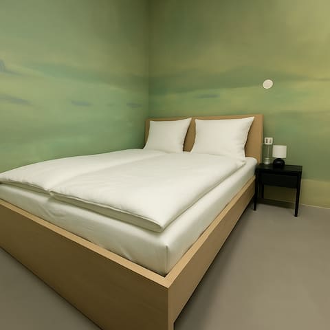 Freezer Hostel - Double Room