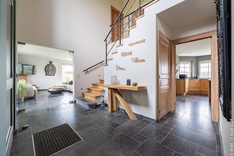 Les Avelines | Small Heaven - Middle of the Fields