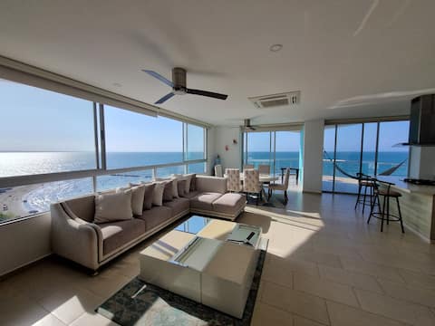 Popular Airbnb listing: Beach, Ocean, and Pool – Air Conditioning – Parking in Coveñas