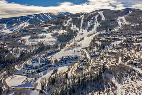 Luxurious Bachelor Gulch Ritz Ski-In/Out 2BR