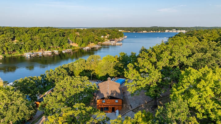 Waterfront Escape | 2br Condo With Pool & Dock - Lake Ozark, MO