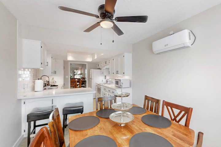 Katson Ne Heights 2 Bedroom Home - Albuquerque, NM
