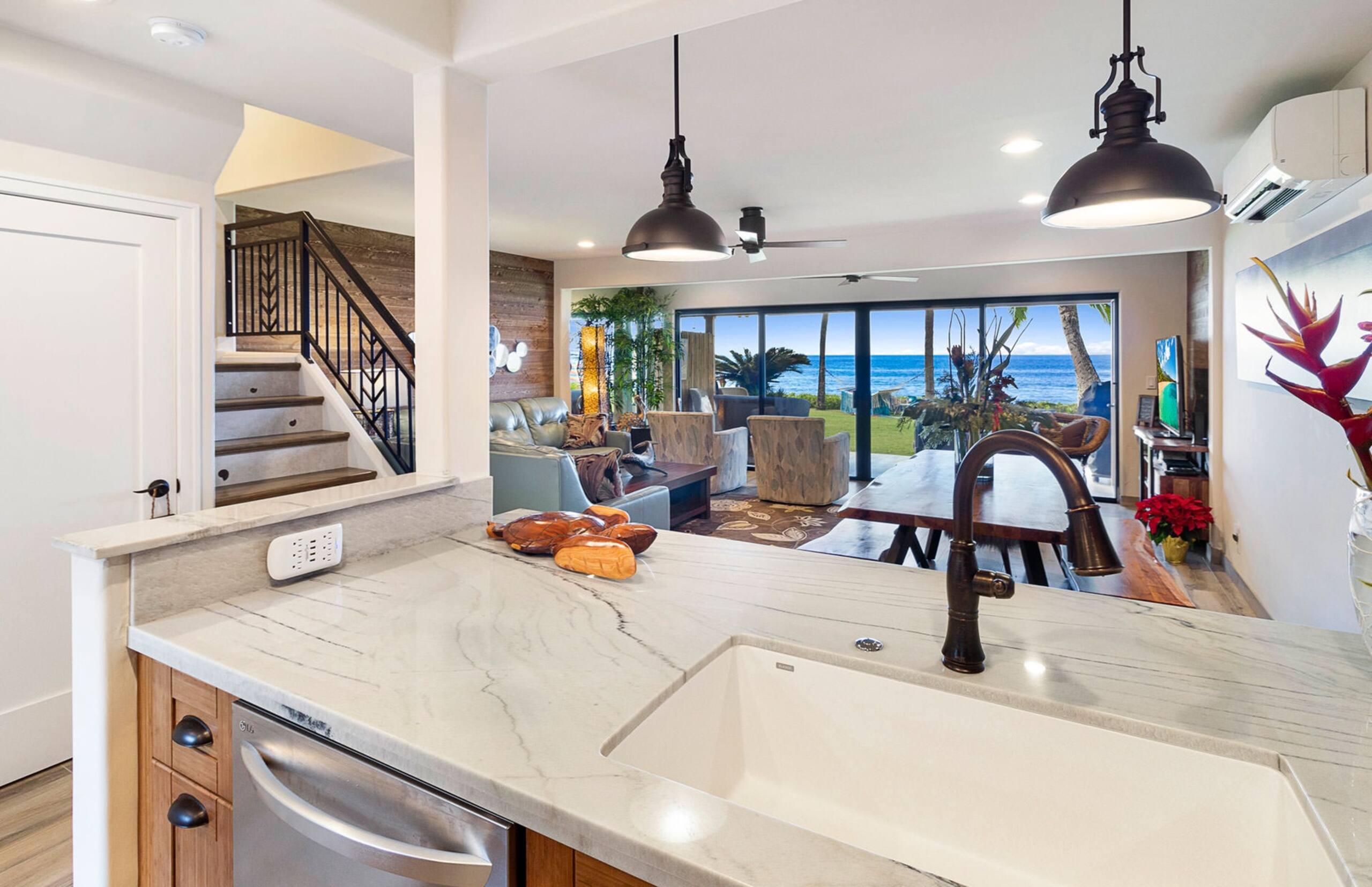 Home in Lahaina · ★5.0 · 3 bedrooms · 4 beds · 4 shared baths - Image 71