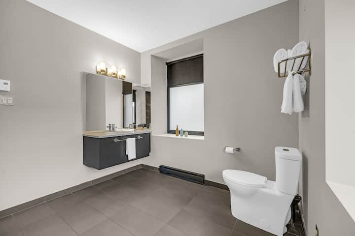 The British Hotel-the Mondoux Suite - Ottawa